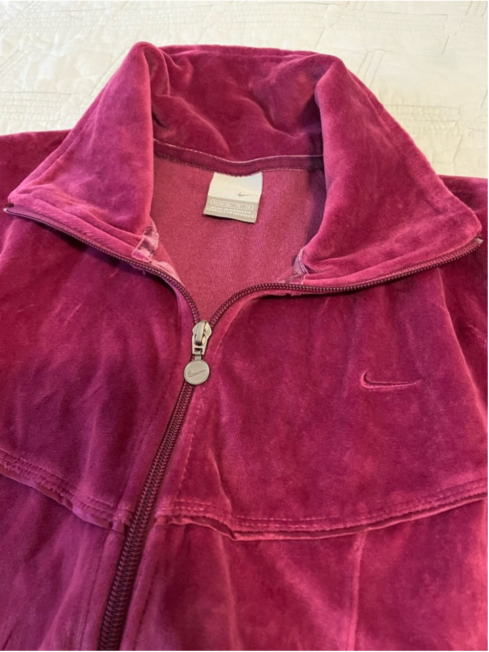 Nike Women's Plush Zip-Up Jacket - Berry Magenta velvet velour streetwear